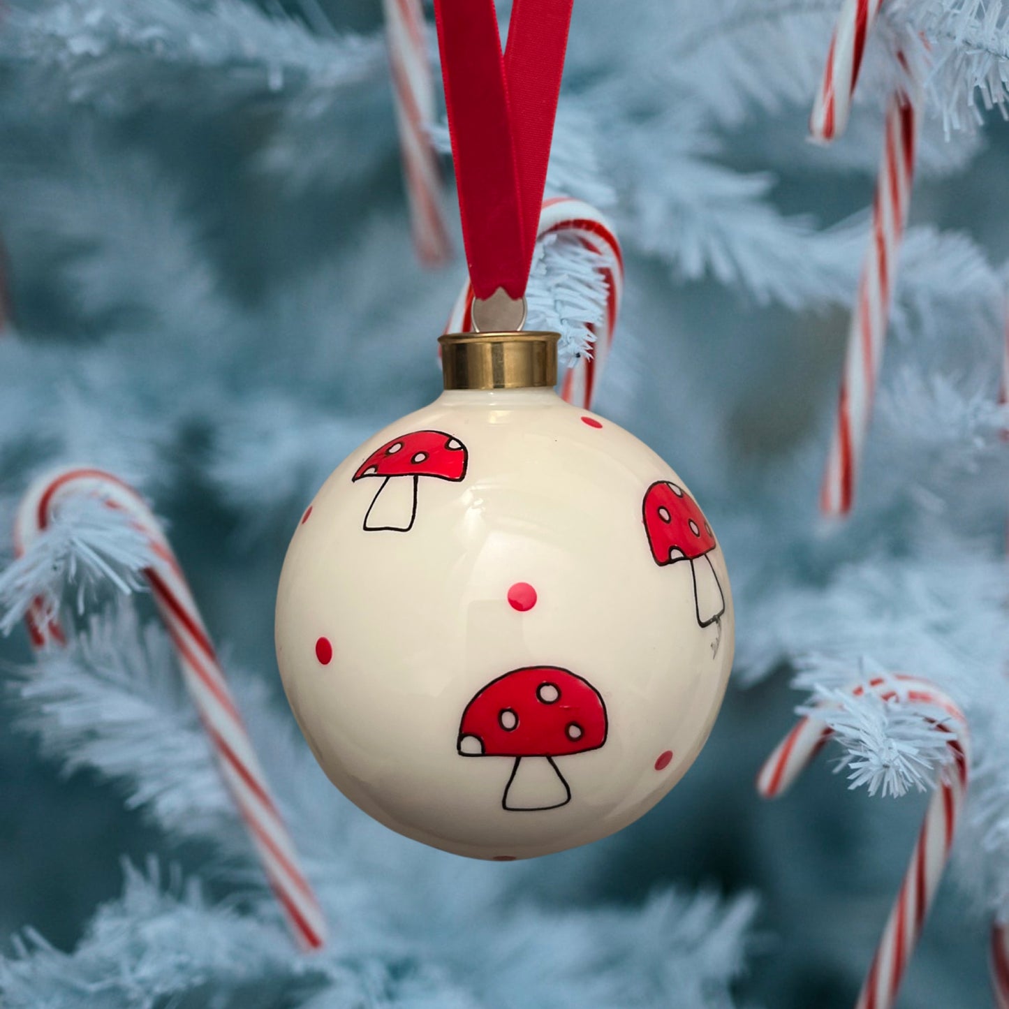 Glass bauble - Festive Mushrooms